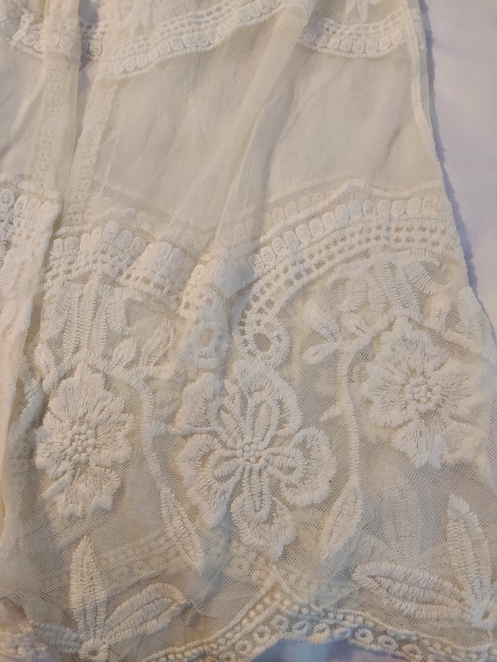 Francesca's Mi Ami Ivory Lace Boho Feminine Kimono - Picture 6 of 8